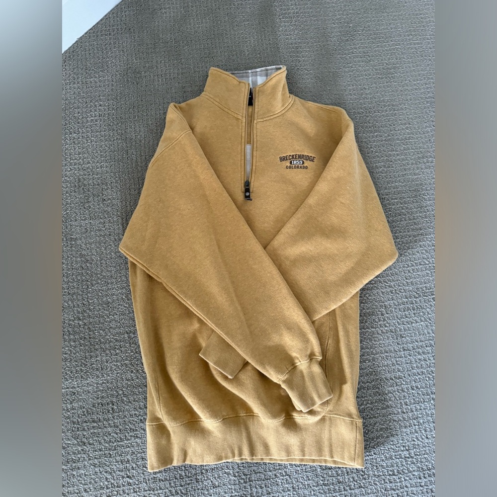 Breckenridge Mustard Color Sweatshirt Size M